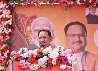 रायपुर : में लगा 5 दिवसीय का निःशुल्क मेगा हेल्थ कैम्प,गुरु घासीदास बाबा जी  की जयंती पर मानव सेवा का महाअभियान |खबर 2025